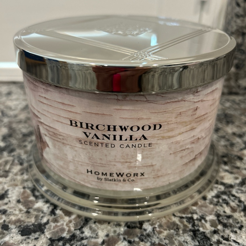 HomeWorx by Harry Slatkin Birchwood Vanilla 18oz 4 Wick Candle Halloween Fall